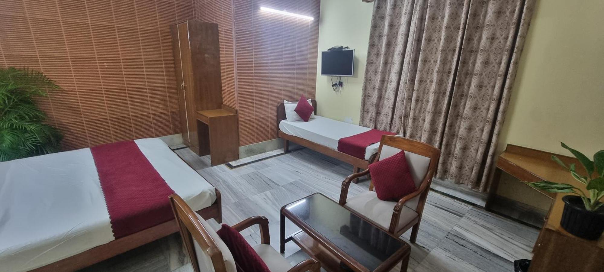 Hotel Har Ki Pauri By Around Stays Haridwār Exterior photo