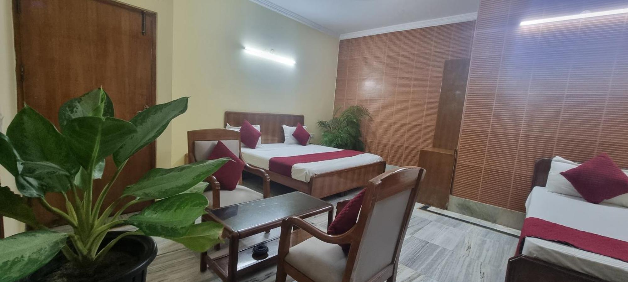 Hotel Har Ki Pauri By Around Stays Haridwār Exterior photo