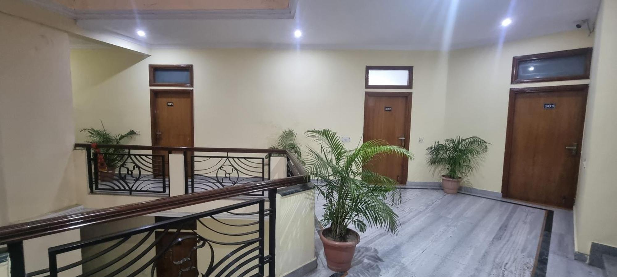 Hotel Har Ki Pauri By Around Stays Haridwār Exterior photo
