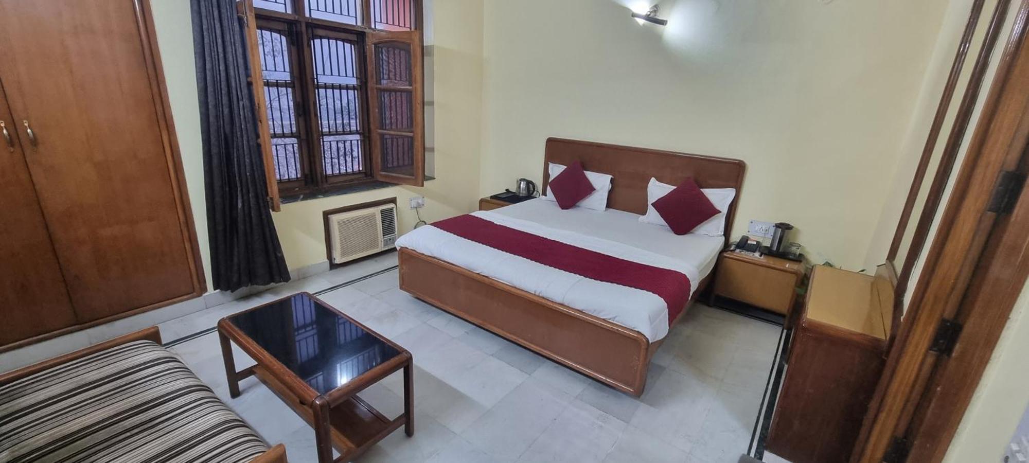 Hotel Har Ki Pauri By Around Stays Haridwār Exterior photo