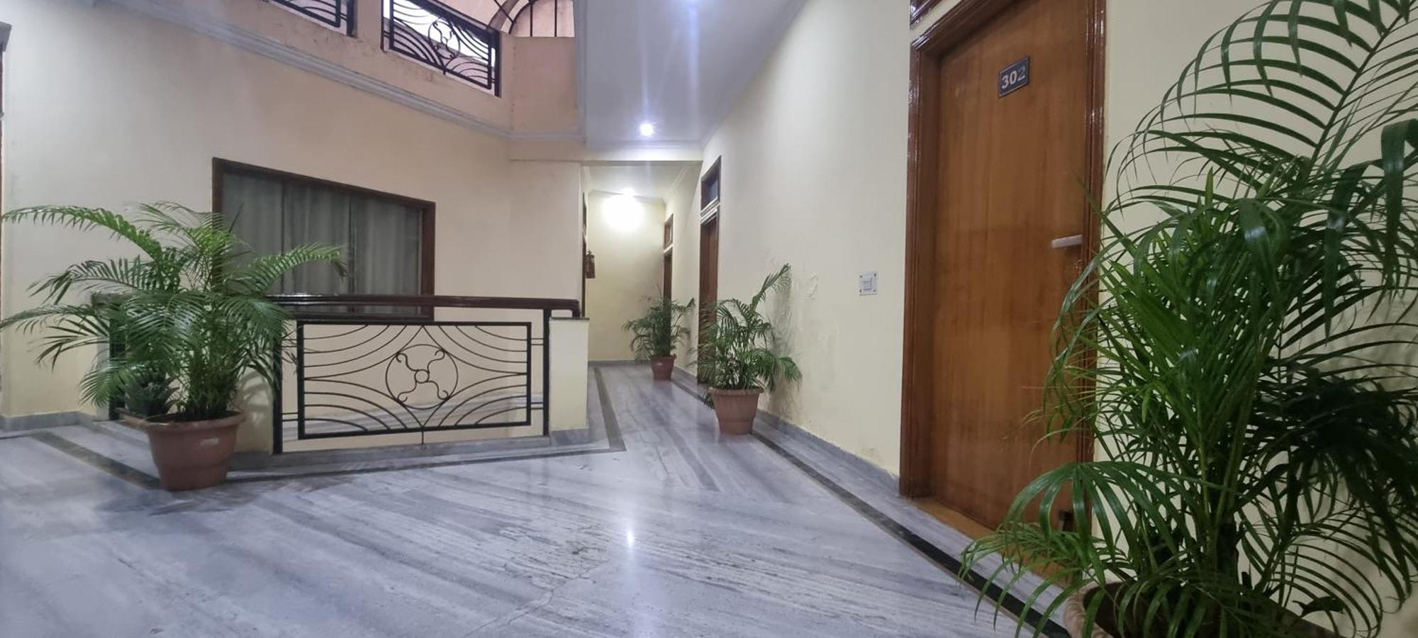 Hotel Har Ki Pauri By Around Stays Haridwār Exterior photo